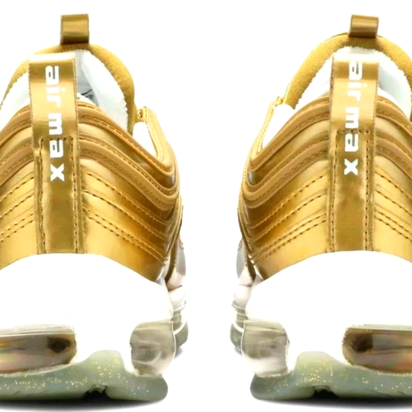 Unisex Nike Air Max 97 - Metallic Gold - Picture 2 of 5